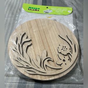 Wood hanging sign to paint and decorate